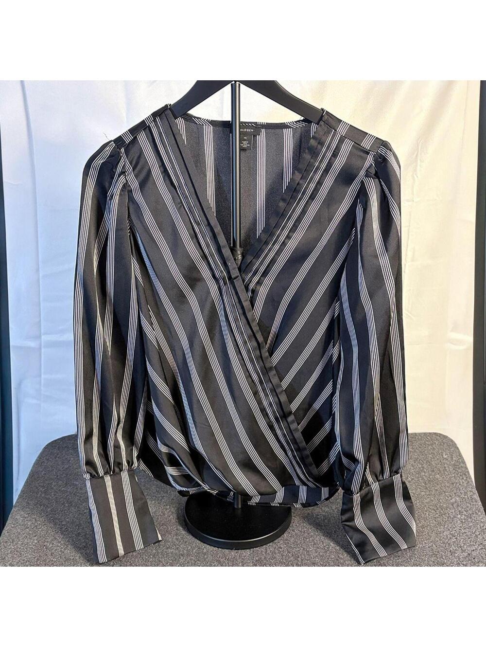 Halogen Women's Black and White Blous